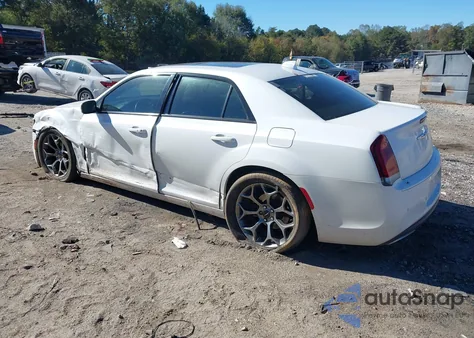 2015 Chrysler 300 300S из США, поврежденный, VIN 2C3CCABG1FH894099